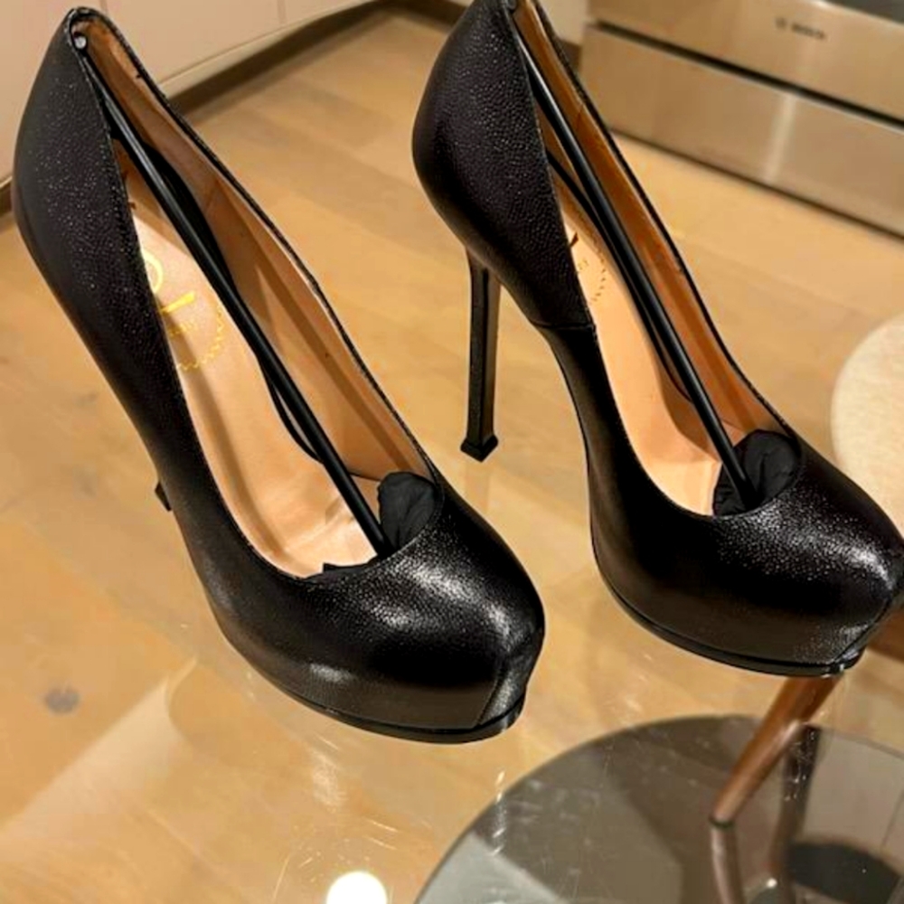 Saint Laurent Tribtoo 105 black calf leather platform pumps size 37